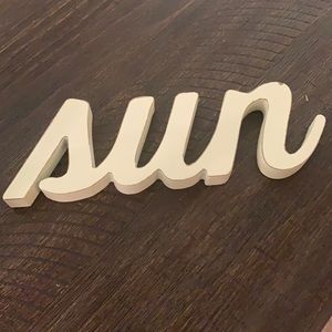 Brand new white chippy “sun”